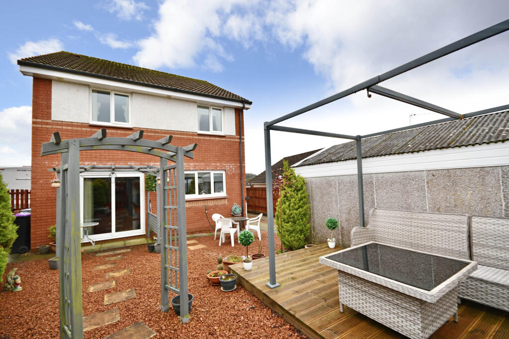 16 Lochfergus Drive, Coylton, KA6 6GB photo 2