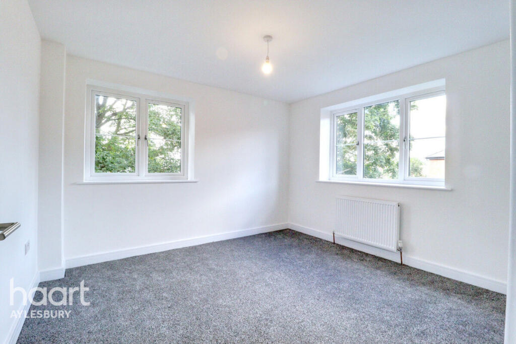 House in Aylesbury, Buckinghamshire - View 5
