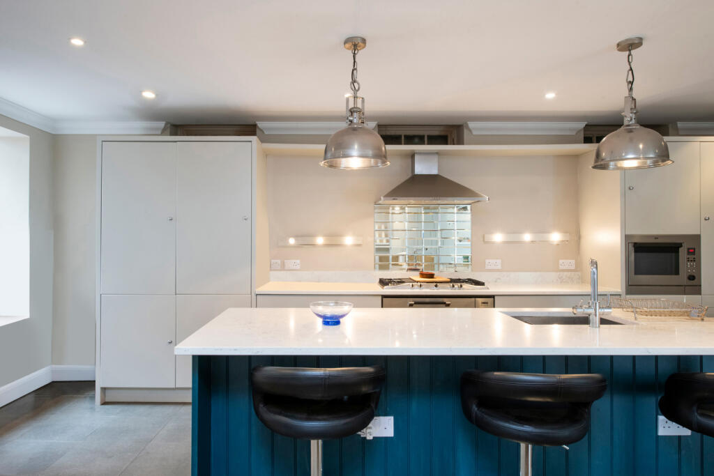 House in London - View 2