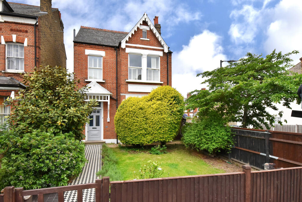 Main image of property: Lordship Lane, London, SE22