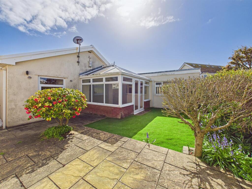 House in Porthcawl, Nottage - View 2