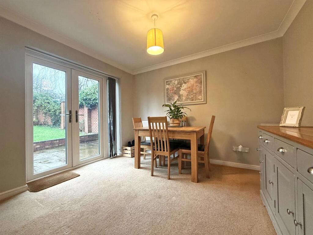Shackleton Way, Bowbrook, Shrewsbury photo 3