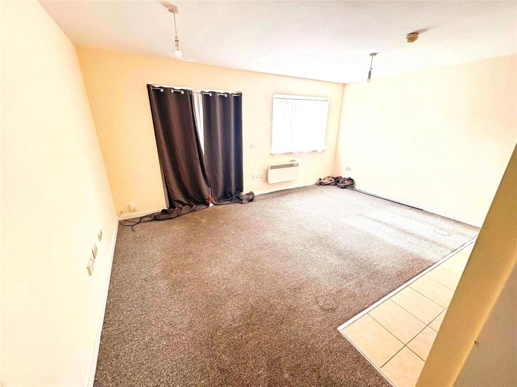 Apartment in Wolverhampton - View 3