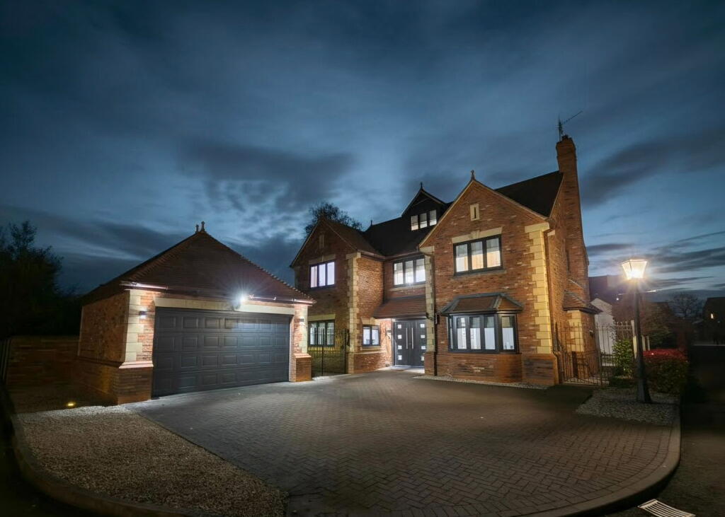 Main image of property: Gallows Hill, Kinver, Stourbridge, DY7 6BF