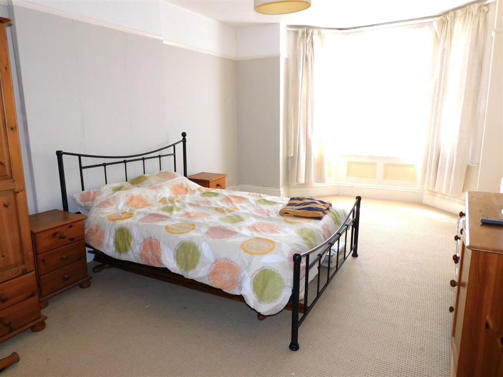 Apartment in Exeter - View 4