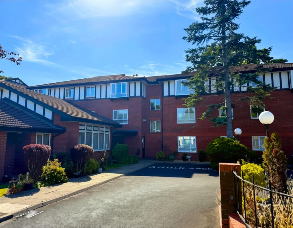 Main image of property: Urmston Lane, Stretford, M32