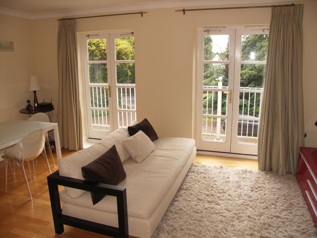 Apartment in Hemel Hempstead - View 4