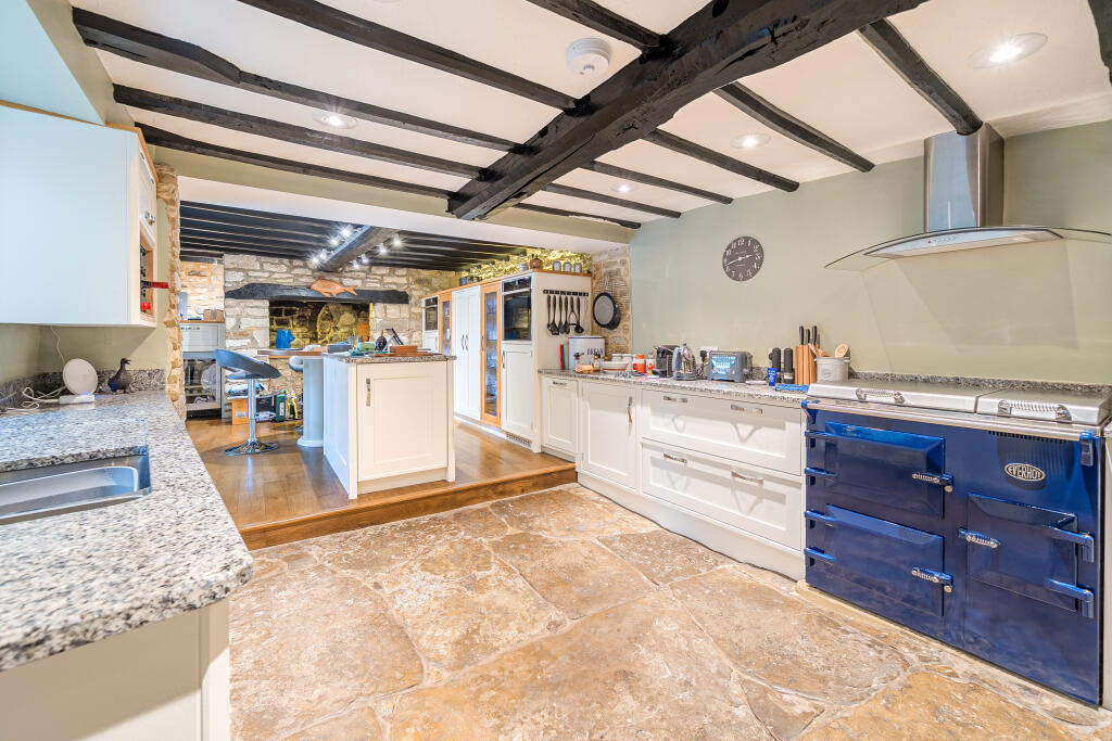 House in Northampton, Weston and Weedon - View 2