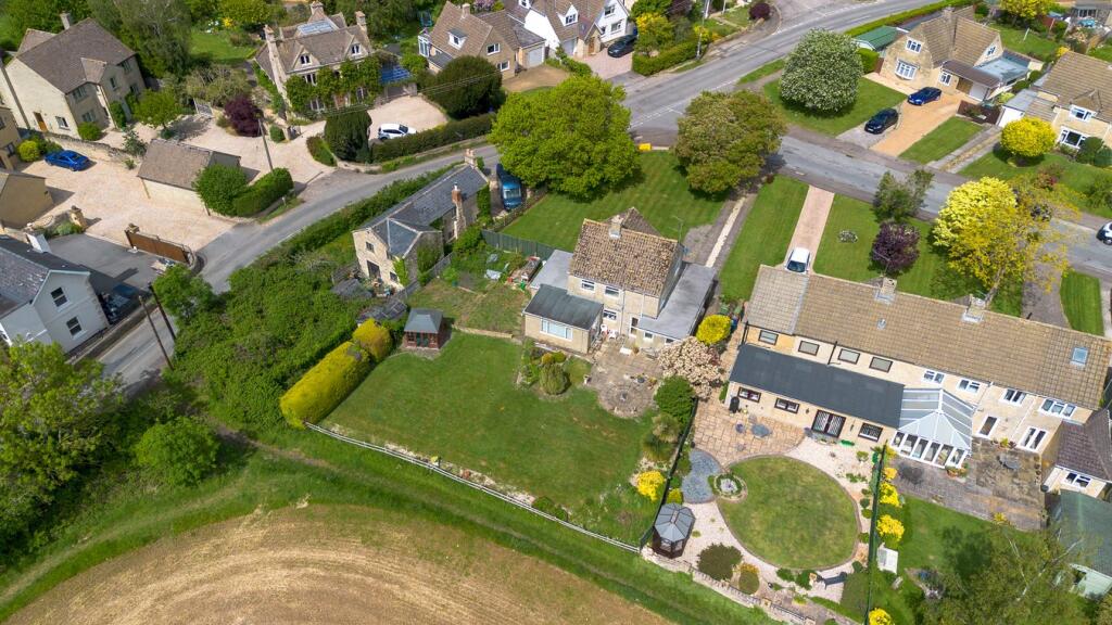 Main image of property: The Lawns, Gotherington, Cheltenham, GL52