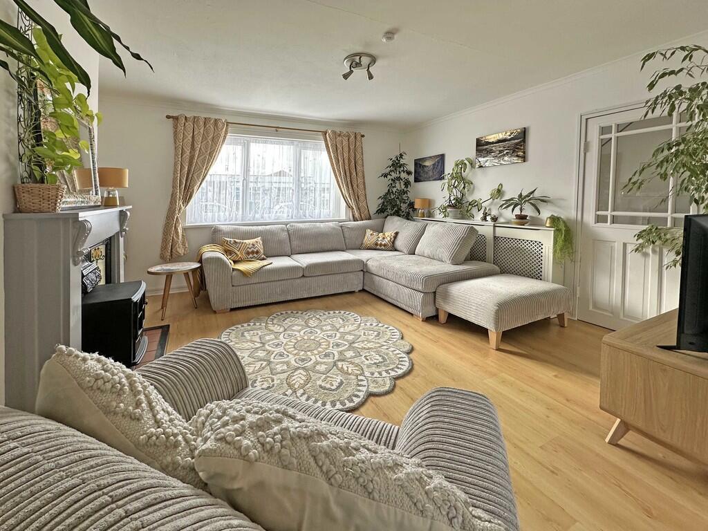 Wear Barton Road, Exeter photo 3