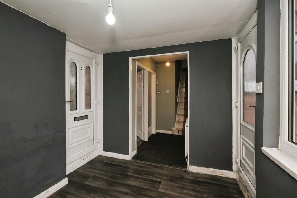 House in Nottingham, Inham Nook, Chilwell - View 4