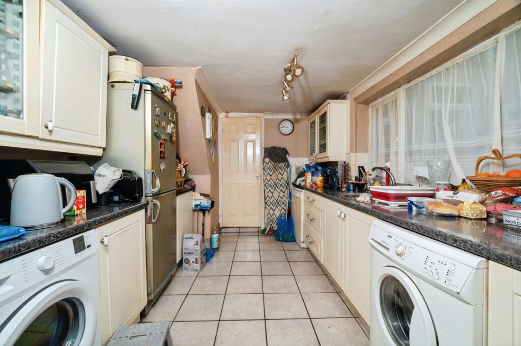 House in Grimsby, New Clee - View 5