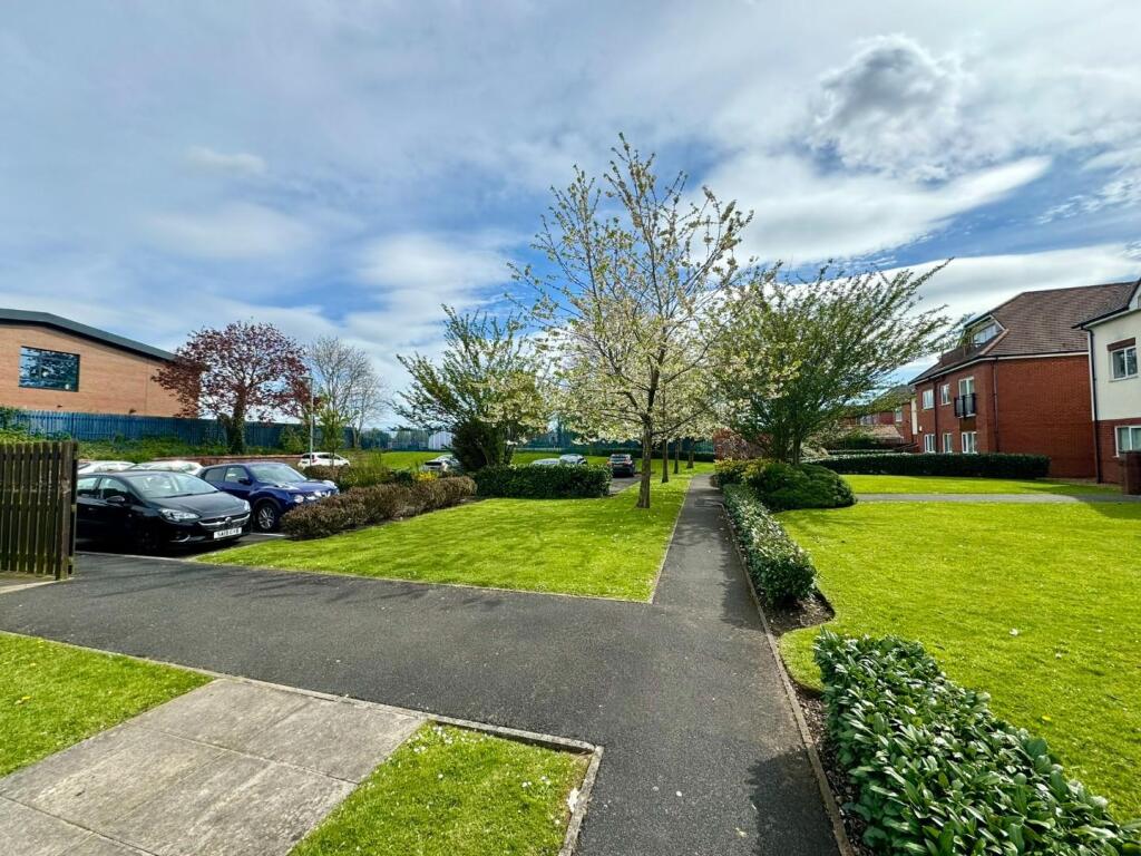 Apartment in Manchester - More