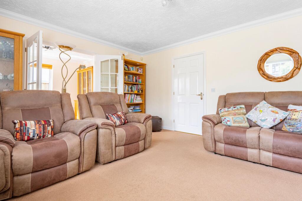 House in Great Yarmouth, Bradwell - View 4
