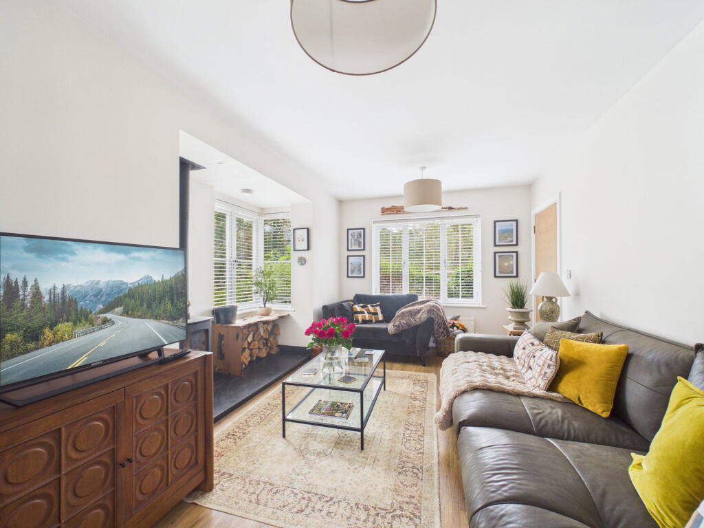 House in Redhill - More
