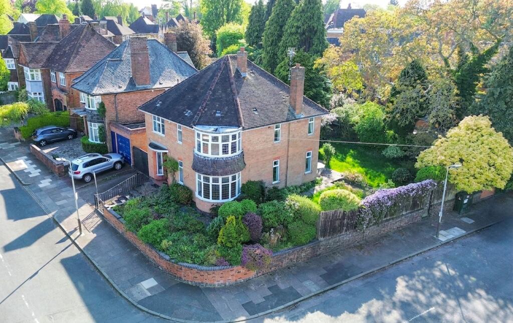 Main image of property: Elmsleigh Avenue, Stoneygate, Leicester