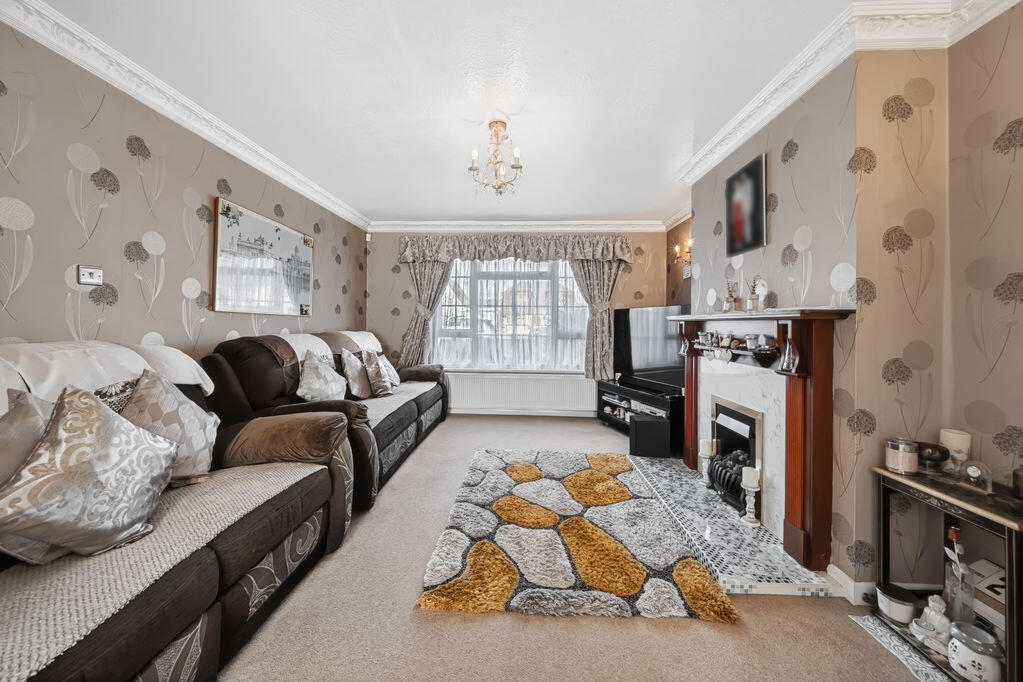 House in Twickenham - View 5