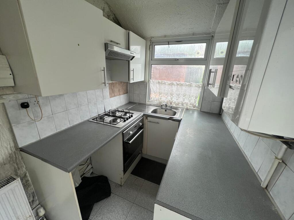 20 Priestsic Road, Sutton-In-Ashfield, Ashfield NG17 4EB - More