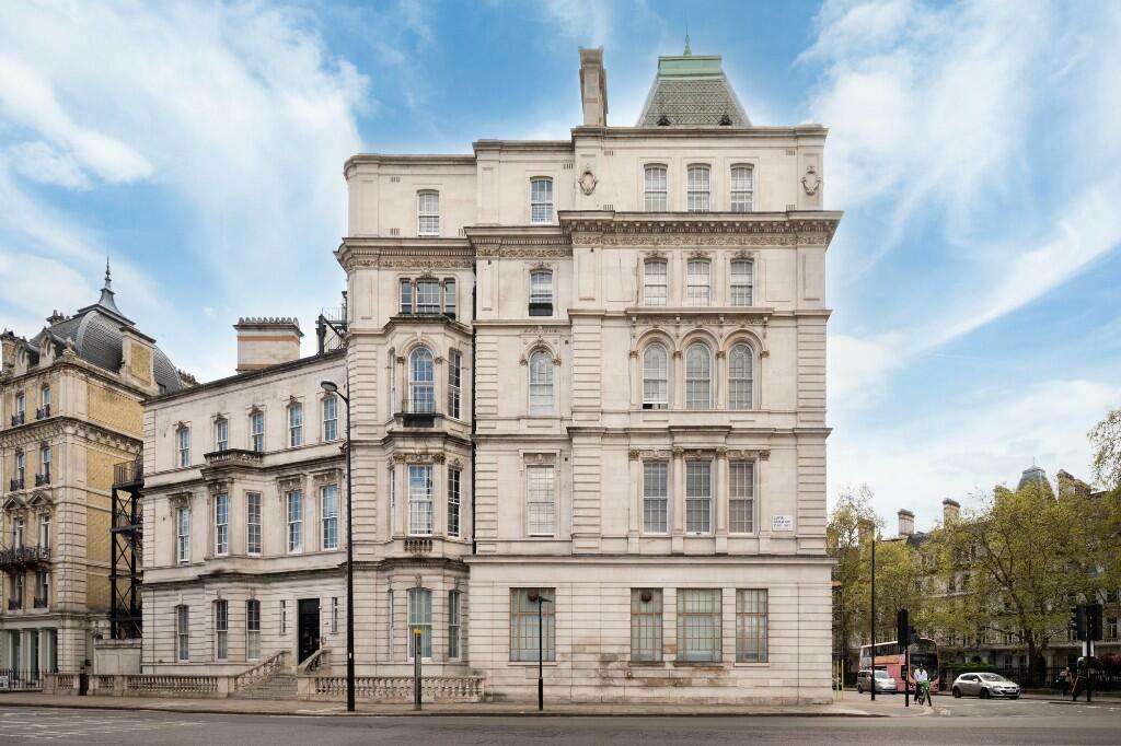 Main image of property: Grosvenor Gardens, London, SW1W