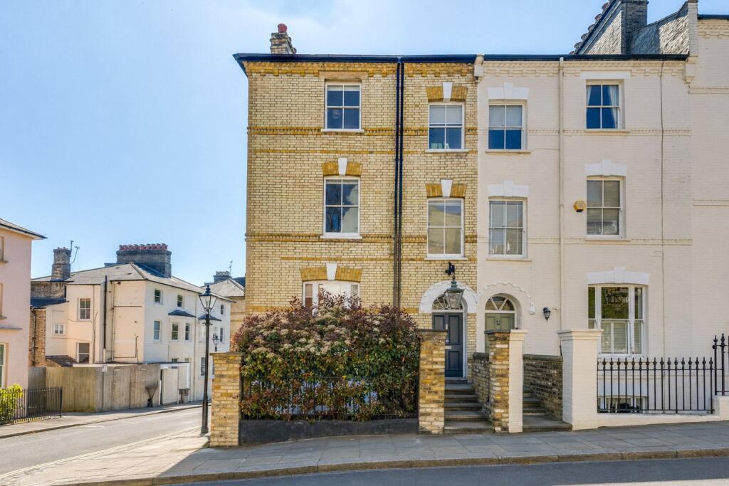 Main image of property: Willow Road, Hampstead, London, NW3