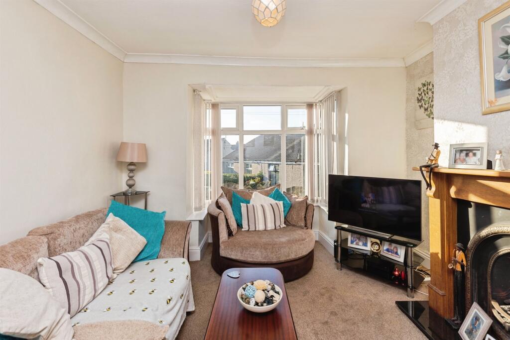 House in Bradford, West Yorkshire - View 3