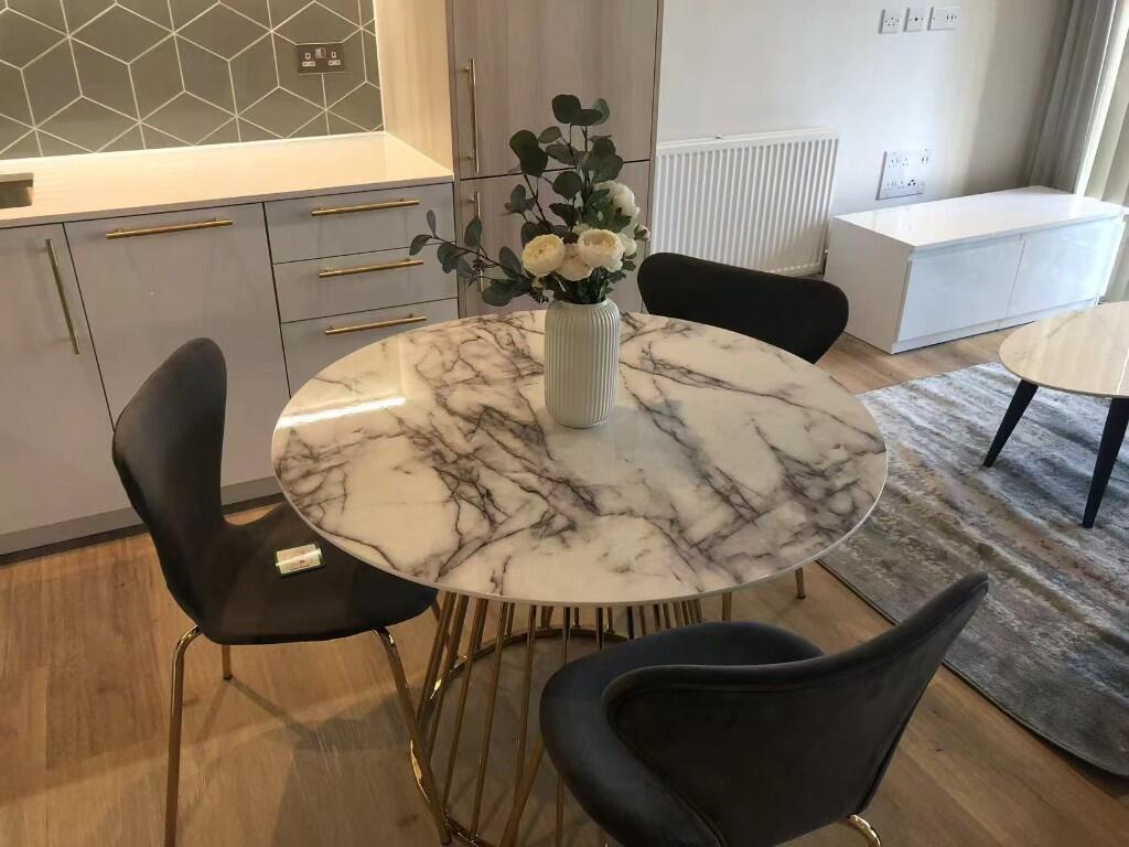 Studio flat on Mary Neuner Road, London, N8, £370,000