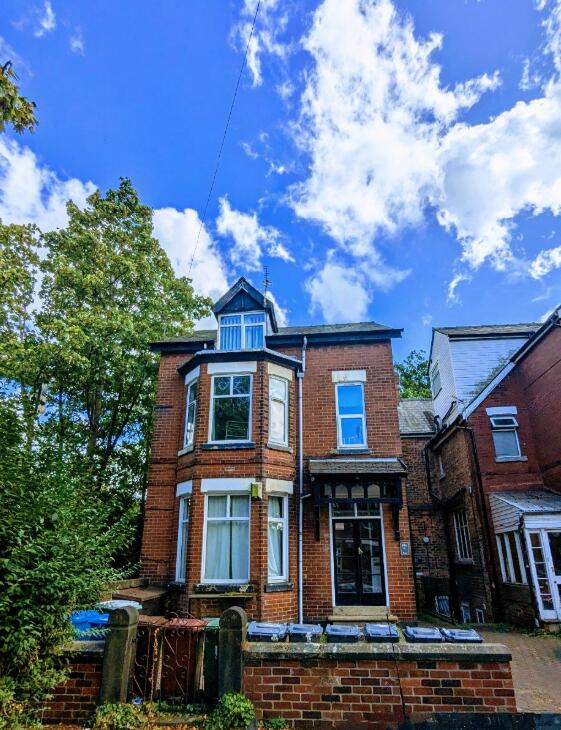 Main image of property: Clifton Road, Manchester