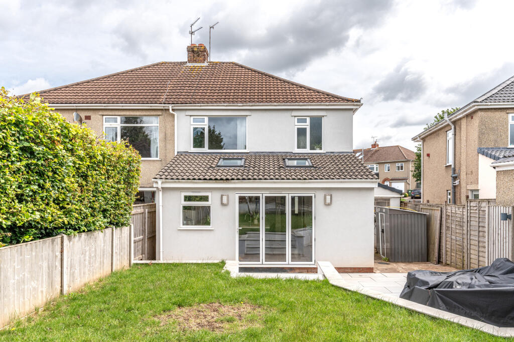 House in Gloucestershire - View 5