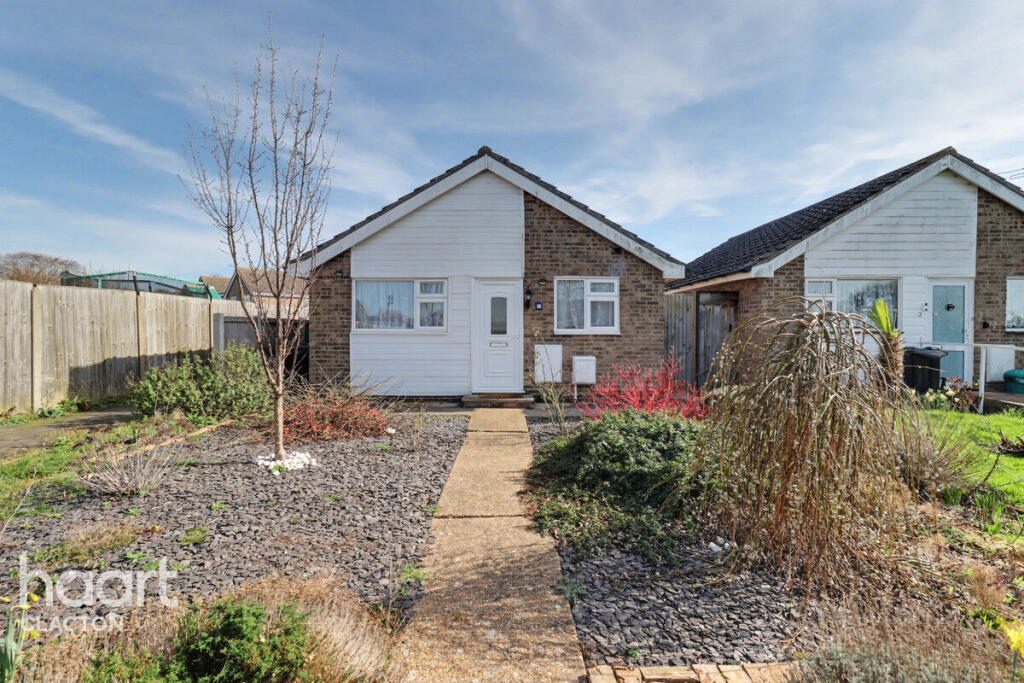 Main image of property: Oakwood Close, Frinton-On-Sea