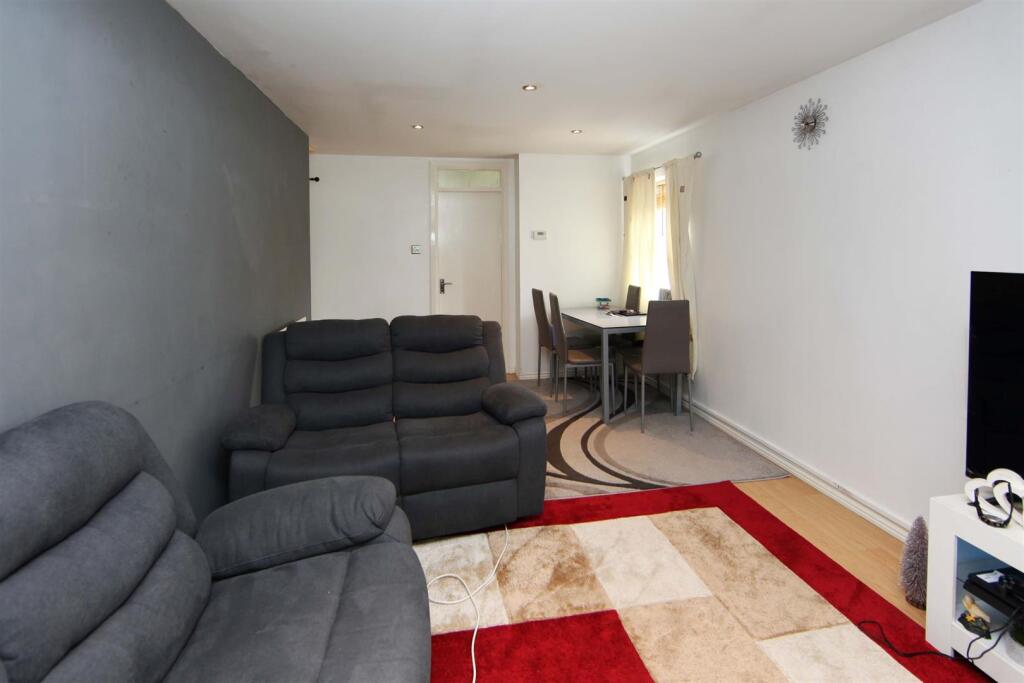 Blacksmiths Drive, Ketley Bank, Telford photo 4