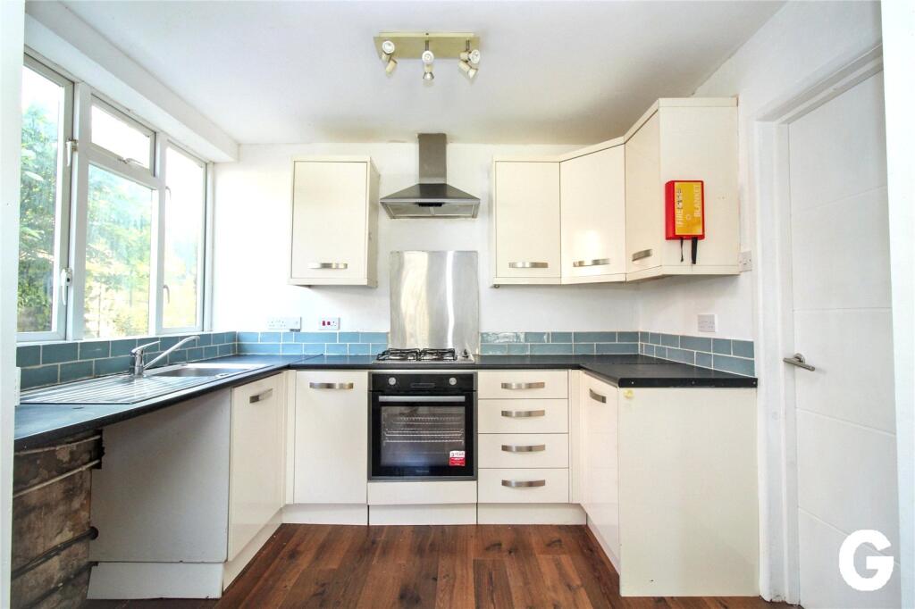 Wessex Estate, Ringwood, Hampshire, BH24 photo 3