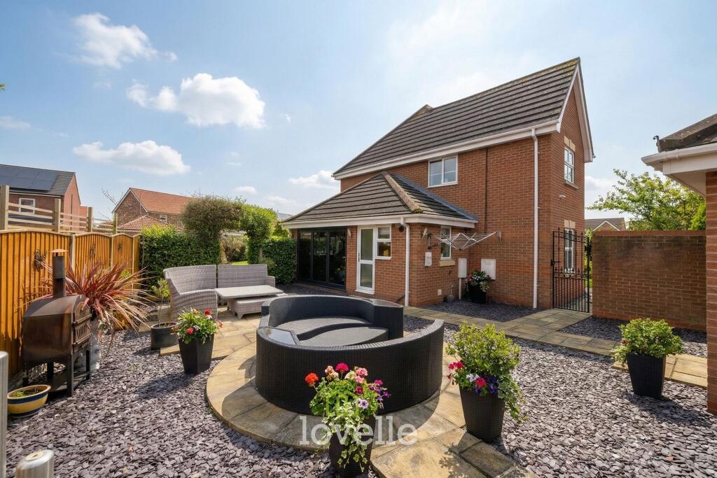 House in Grimsby, Healing - View 4
