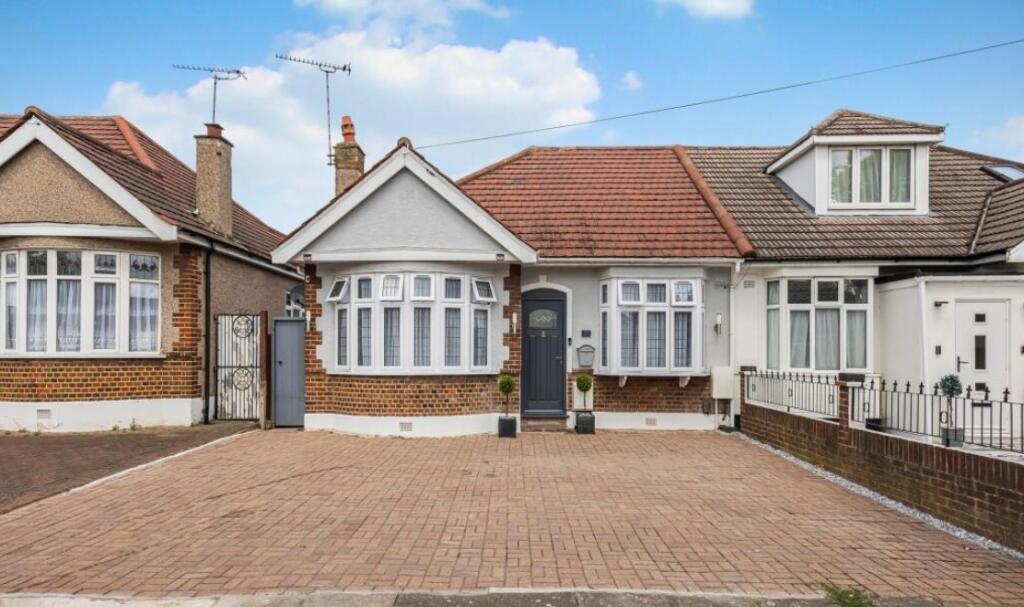 House in London - View 2