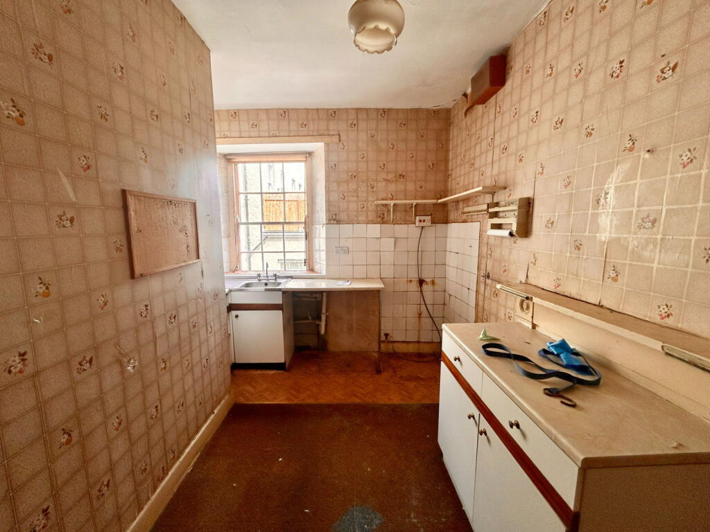 107A Fore Street, Kingsbridge, TQ7 1AB photo 3
