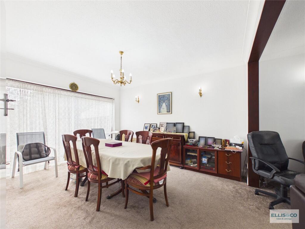 House in London - View 5