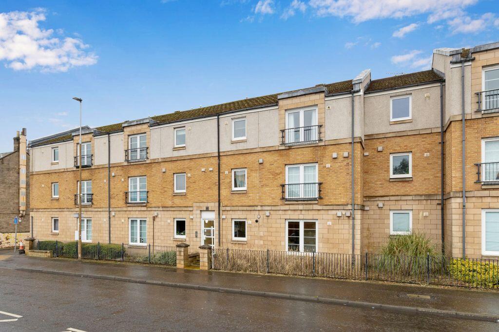 Main image of property: 207 (flat 2) Duddingston Park South, Duddingston, Edinburgh, EH15 3EJ