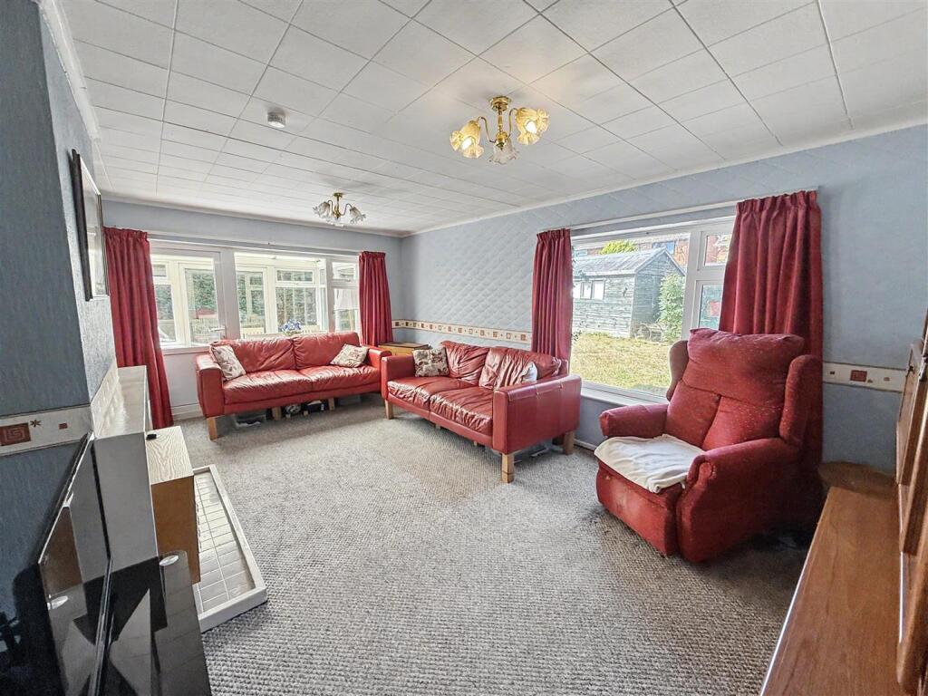 House in Hereford, Herefordshire - View 3