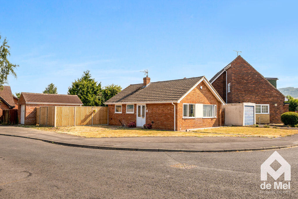 Main image of property: Selborne Road, Bishops Cleeve