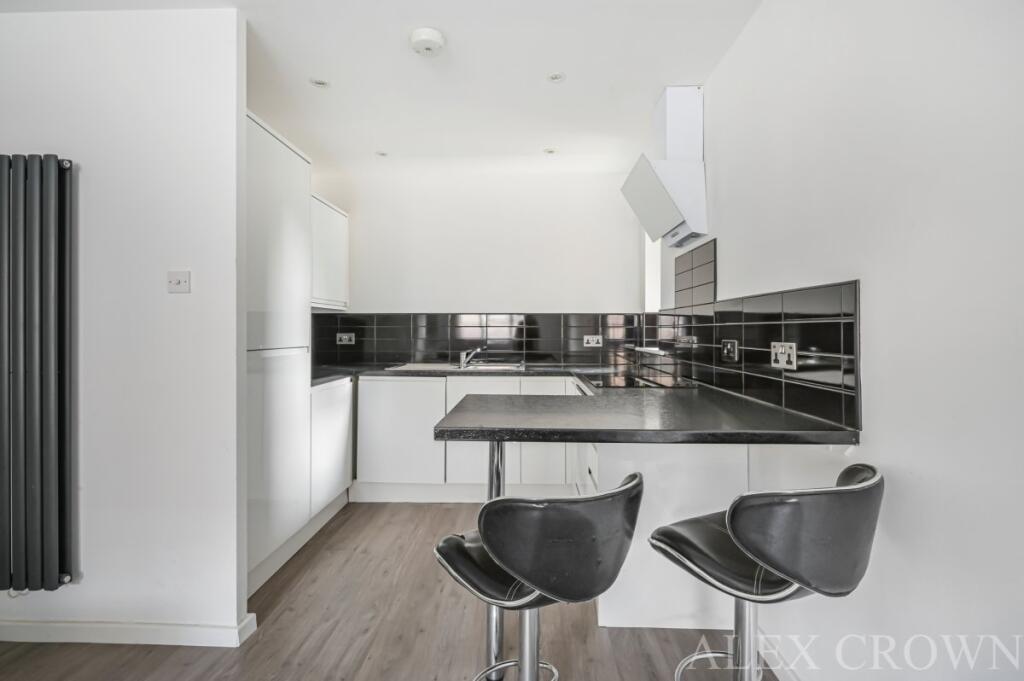 Apartment in London - View 3