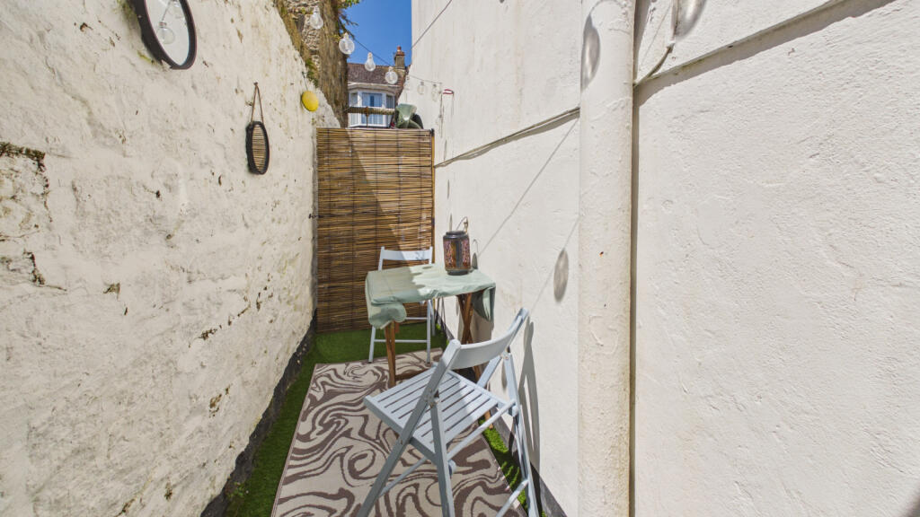 House in Truro - View 5