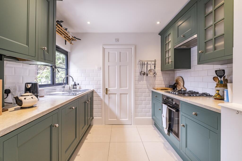 House in London - View 4