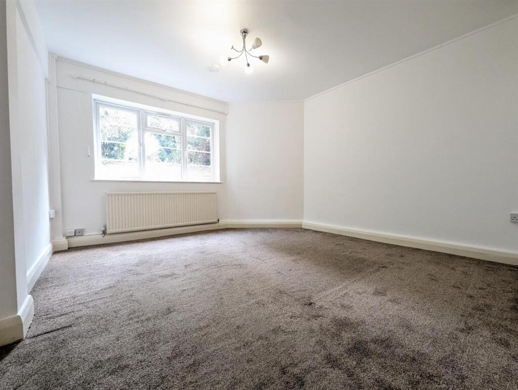 House in London - View 2