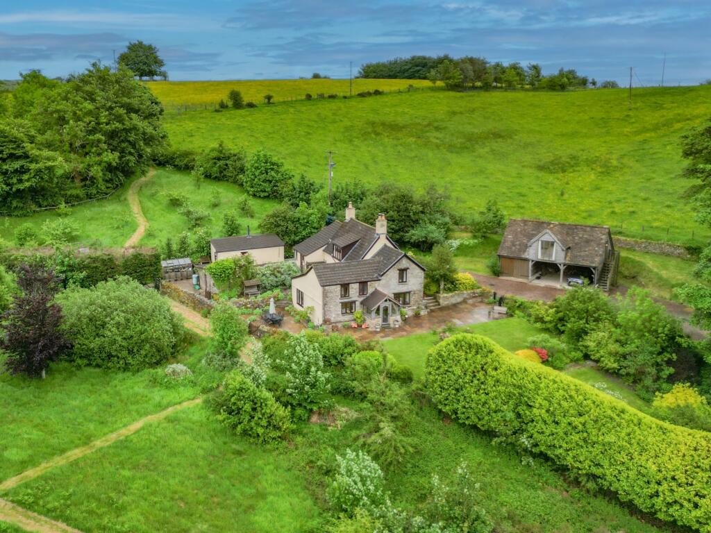 Main image of property: Folly Lane, Pontypool, Twyn Gwyn