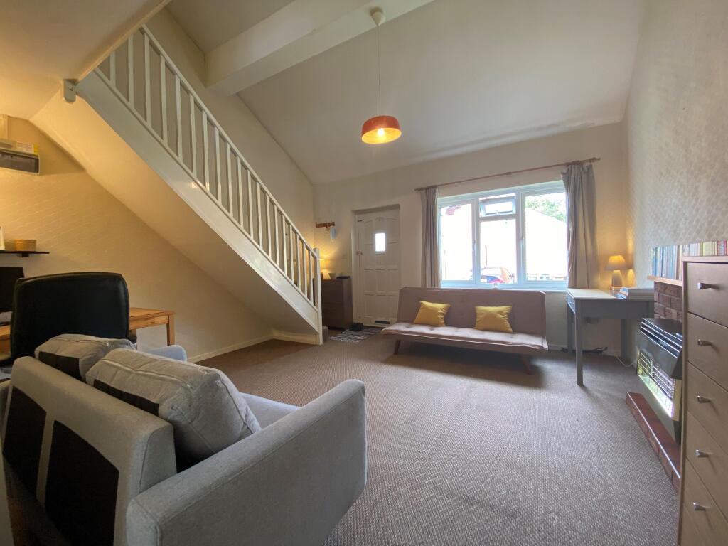 House in Worcester - View 3