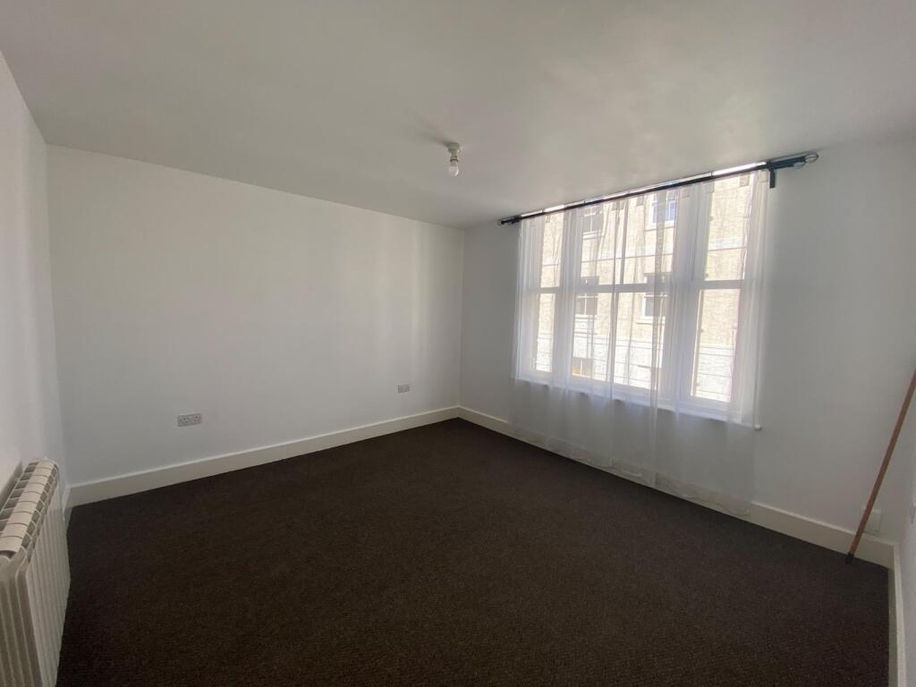 Apartment in Tonbridge - More
