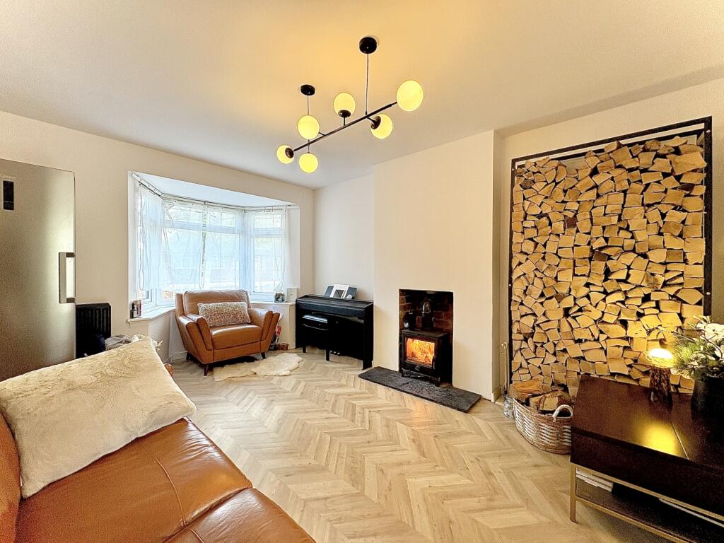House in Dudley, Priory Estate, Eve Hill - View 4
