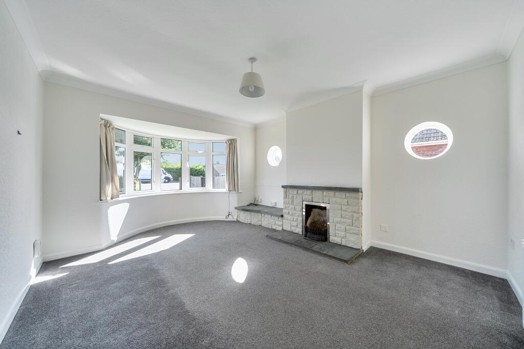 House in Lincoln - View 5