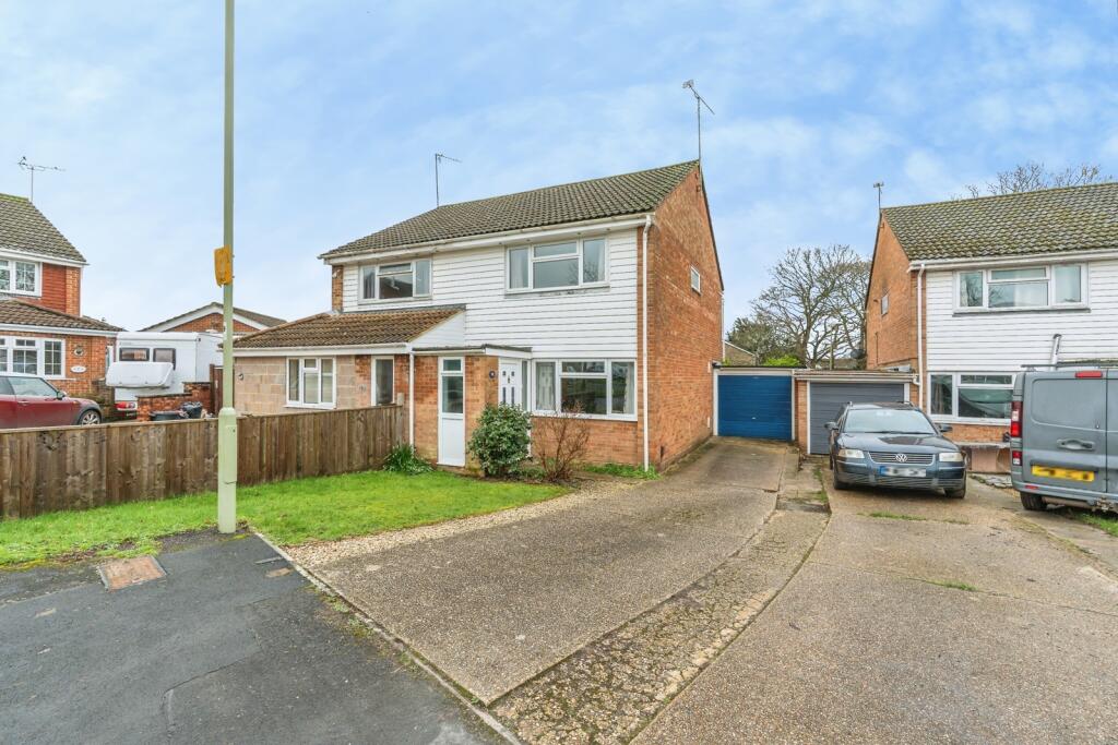 Main image of property: Snellgrove Close, Calmore, Southampton, Hampshire, SO40