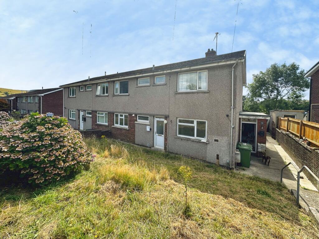 Main image of property: Heol Yr Ysgol, Llangynwyd, CF34