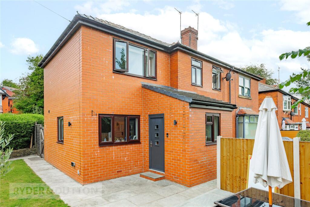 Main image of property: Cragg Road, Chadderton Fold, Chadderton, Oldham, OL1